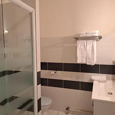 D'hotes Au Jardin Des Saveurs Bed & Breakfast 4*