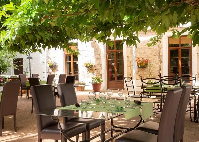 Frühstückspension D'hotes Au Jardin Des Saveurs 4*